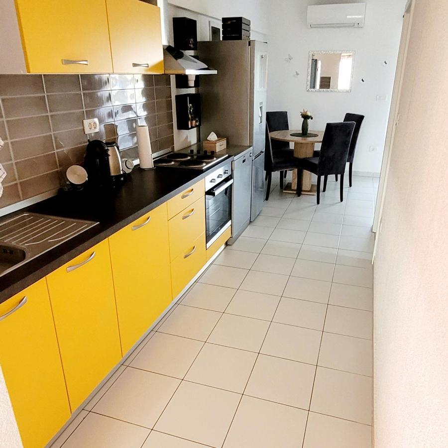 Apartman Rocky Petrovija Exterior foto